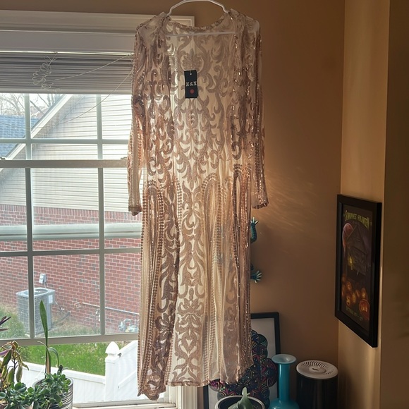 NWT Large Gold Sequin Kimono - Picture 7 of 7